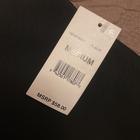 NWT cropped one should tank - Picture 2 of 2